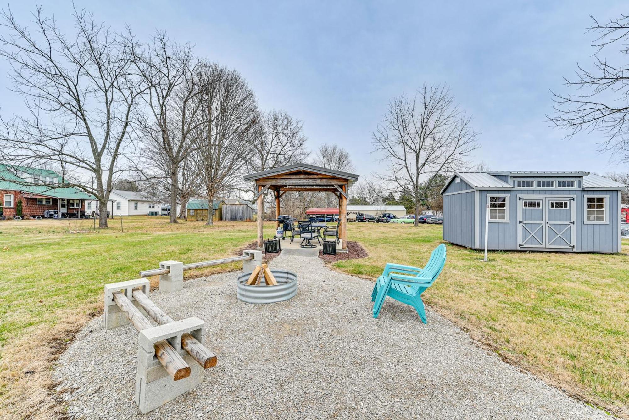 Charming Cave City Vacation Rental With Fire Pit! Bagian luar foto